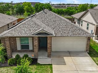 109 Rochester Ln, Hutto, TX 78634