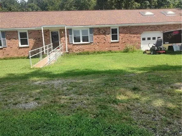 913 Long Ridge Rd, Chesapeake, VA 23322