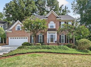 302 Parkbranch Ln, Cary, NC 27519