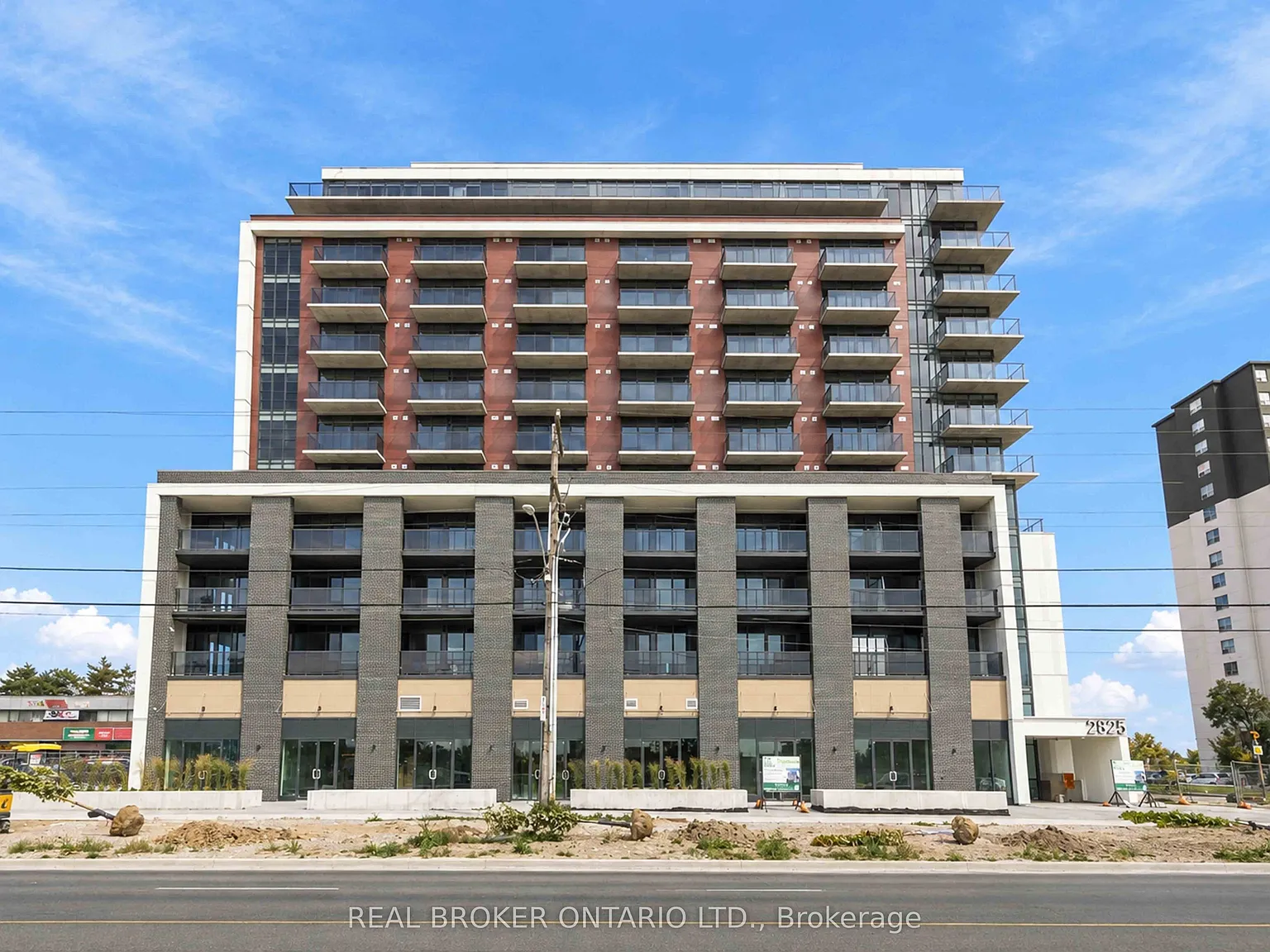 2 bed, $2,595 — Photo 3