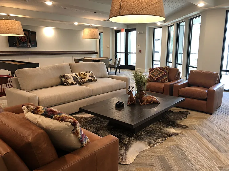 Drake MidTown — Photo 15