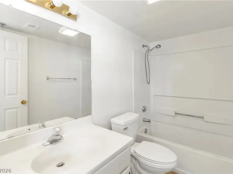 3550 Bay Sands #2015 — Photo 7