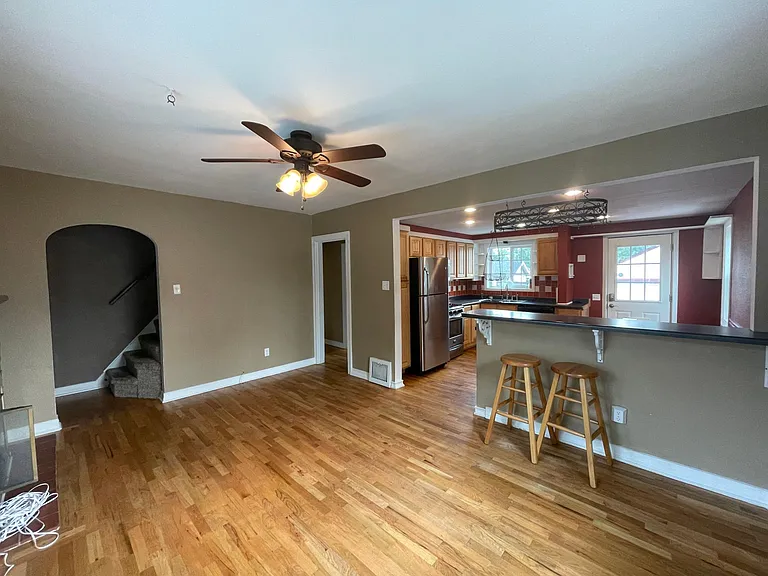 411 E Espanola St — Photo 6