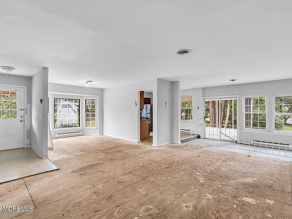 4th image of 16A Ashley Road #63
