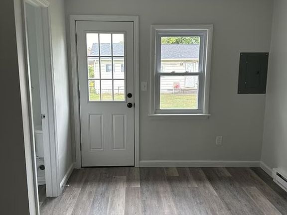 4th image of 1724 Annas Garden Ln