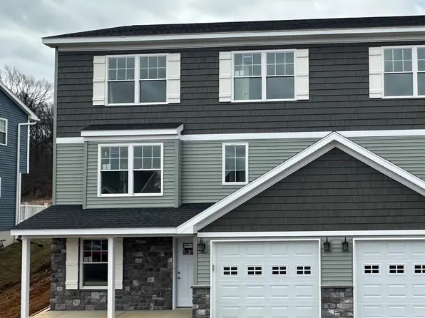 444 Smokering Dr Lot 53, Robesonia, PA 19551