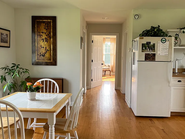 1516 James River Rd #1 — Photo 7