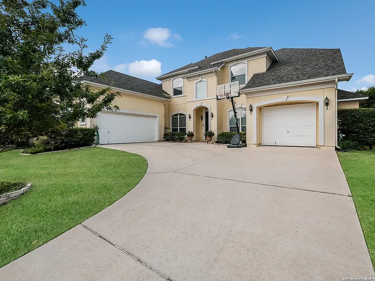 18211 Branson Fls — Photo 1