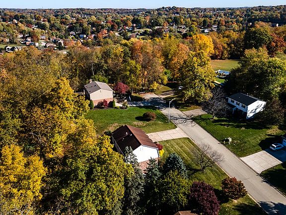 5th image of 6334 Mitch Haven Dr