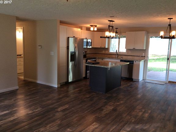 5th image of 12604 NE 86th St