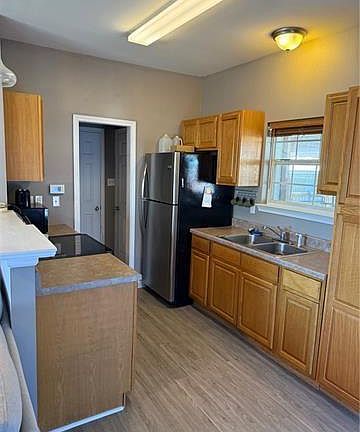4th image of 31719 Shelton Dr