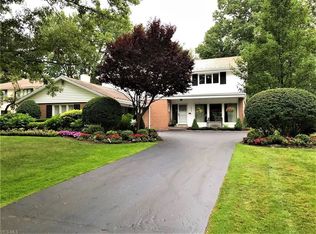 2728 Sulgrave Rd, Shaker Heights, OH 44122