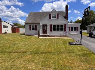 205 Hillside Dr, Oriskany, NY 13424