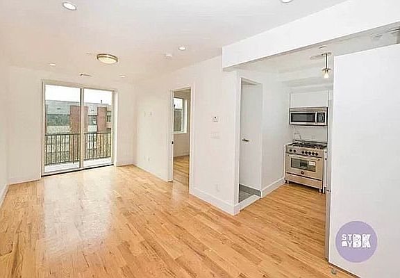 3rd image of 292 Quincy St #2A