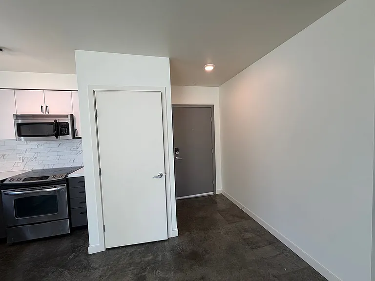 Wally Apartments in Wallingford — Photo 23