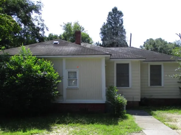 1296 Burton Ave, Macon, GA 31204