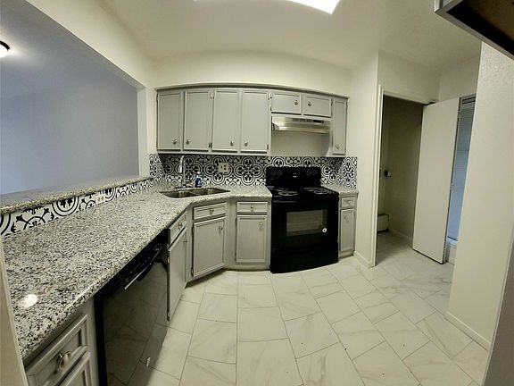 2nd image of 11000 Kinghurst Dr Unit 197