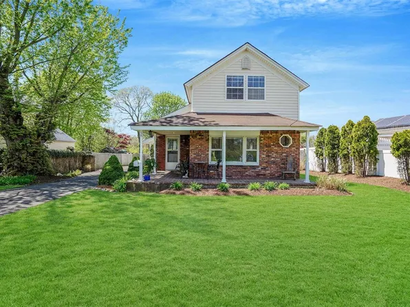 58 Nottingham Avenue, Patchogue, NY 11772