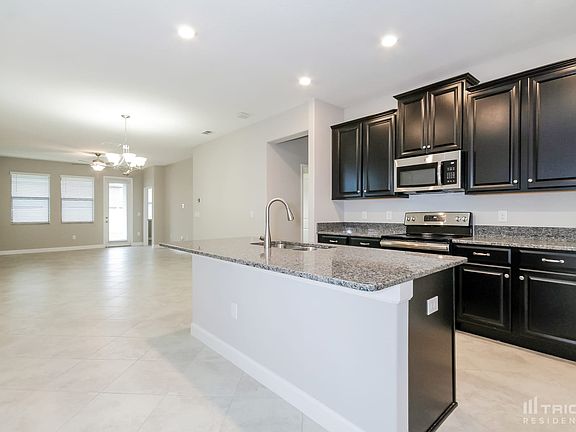 5th image of 9745 Ivory Dr