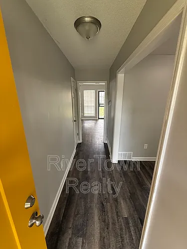 4625 Crestfield Rd Photo 1