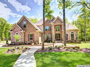 22 Bluff View Dr, Huntsville, AL 35803