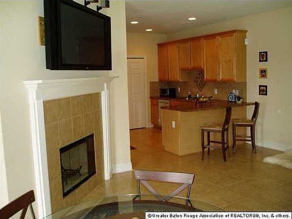 5th image of 17464 Evergreen Hill Dr