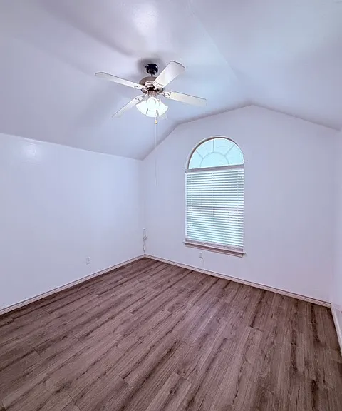 2412 Rookhaven Ln — Photo 19