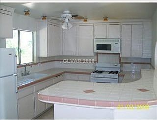 1st image of 4014 Espanita Ave
