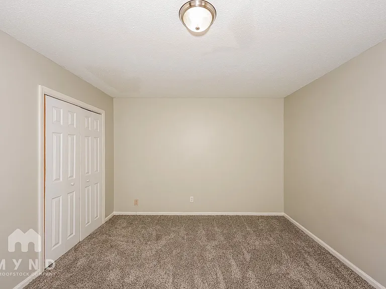 6500 Kathy Cir — Photo 11