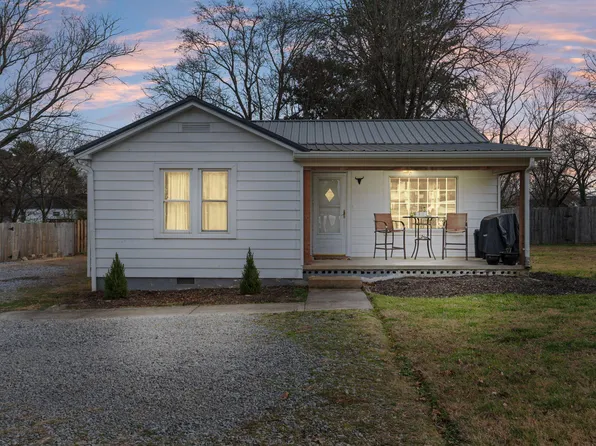 910 Georgetown Rd NW, Cleveland, TN 37311