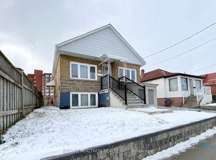 808 Midland Ave #LWR, Toronto, ON M1K4E7