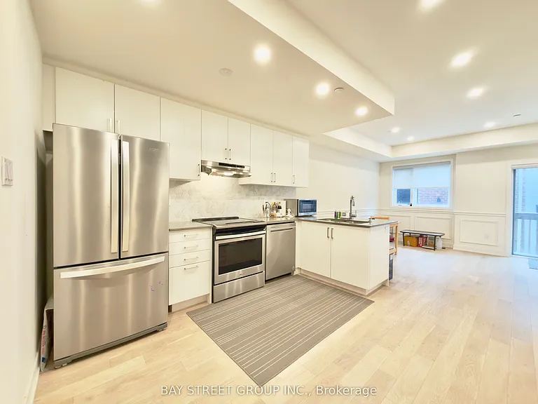 26 William Duncan Rd — Photo 5