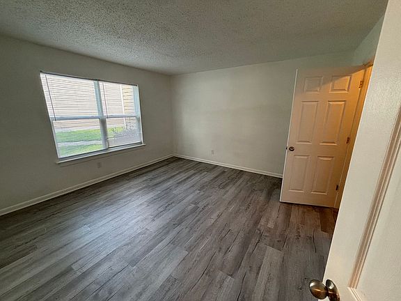 3rd image of 1001-1009 Indian Ave #1005-104