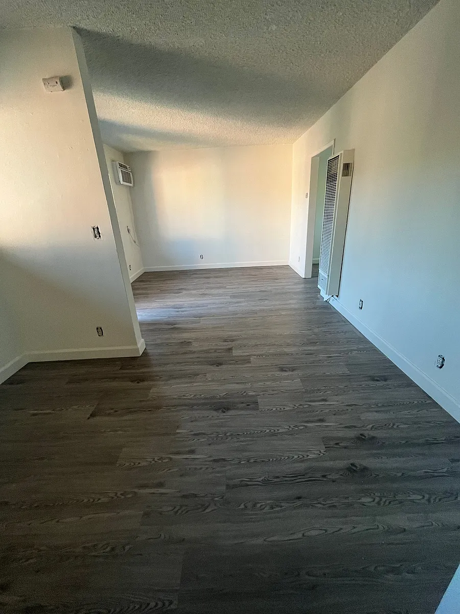 Building Photo - 9301 Sepulveda Blvd #22