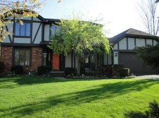 9565 Saint Andrews Rd, Perrysburg, OH 43551