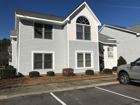4th image of 125 W Victoria Ct APT B