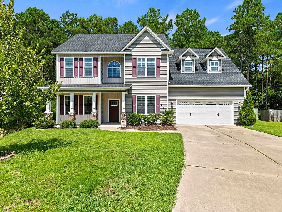 1st image of 211 Seneca Ct