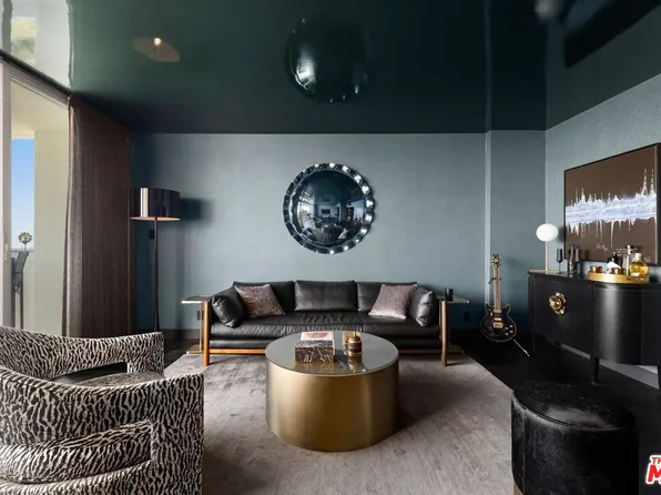 8787 Shoreham Dr APT 309, West Hollywood, CA 90069