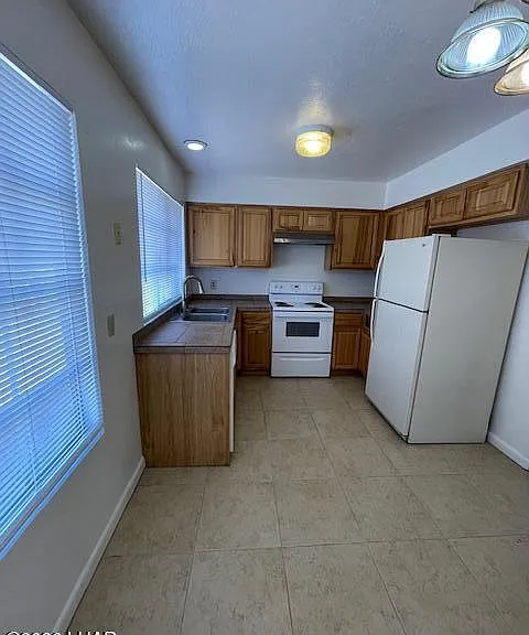 1940 Magnolia Dr #1 — Photo 9