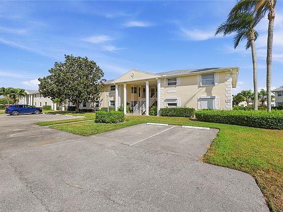 2nd image of 870 Lake Orchid Cir APT 108