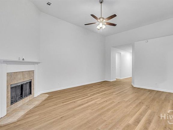 5th image of 263 Silver Brook Circle