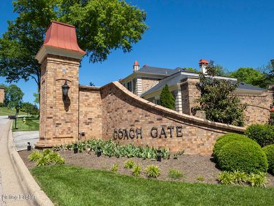 5800 Coach Gate Wynde APT 271, Windy Hills, KY, 40207