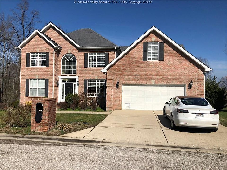 1st image of 305 Cambridge Point