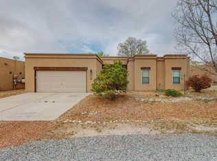 210 Riesling Rd, Bernalillo, NM 87004
