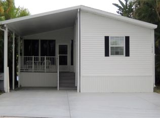 1412 Pearl Lake Point, Naples, FL 34114