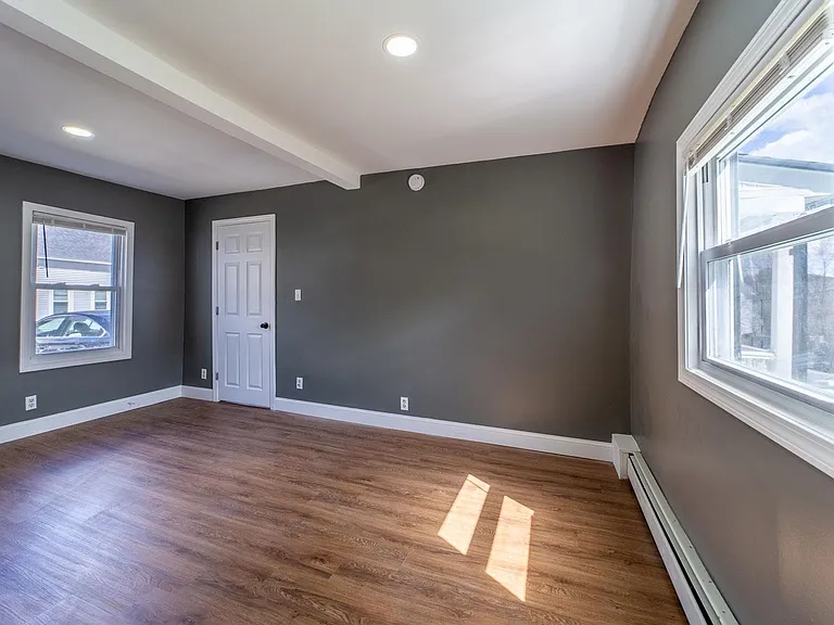 14B Winter St — Photo 8