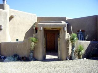 2 Cerrito Rojo Rd, Placitas, NM 87043
