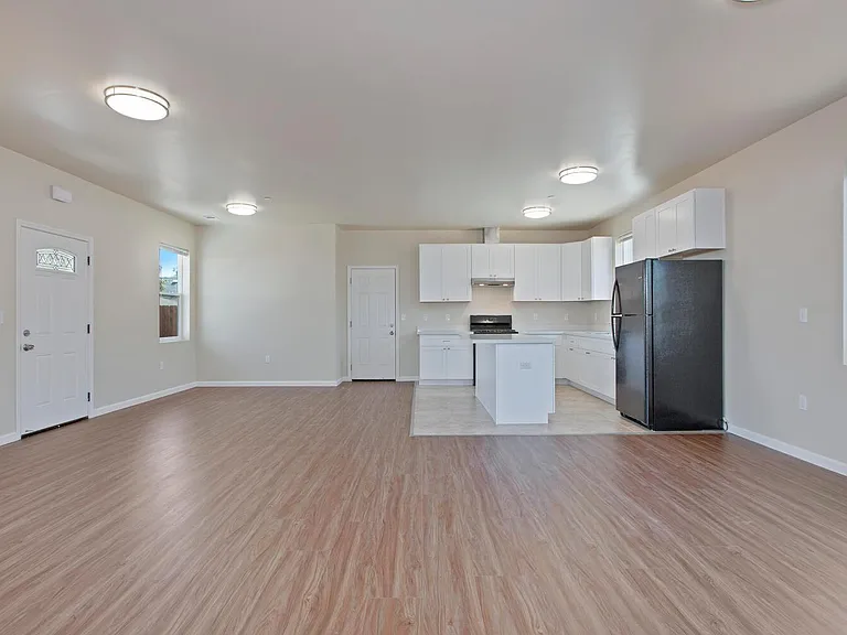2354 Marina Blvd — Photo 10