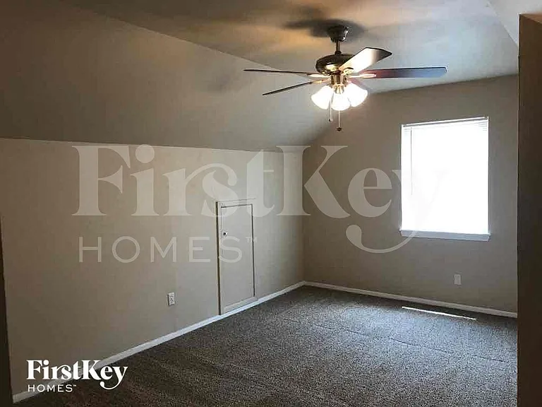 5605 Odessa Ave — Photo 17