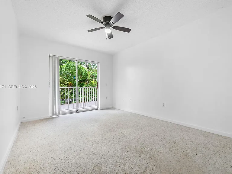 2661 SW 11th St #8 — Photo 4